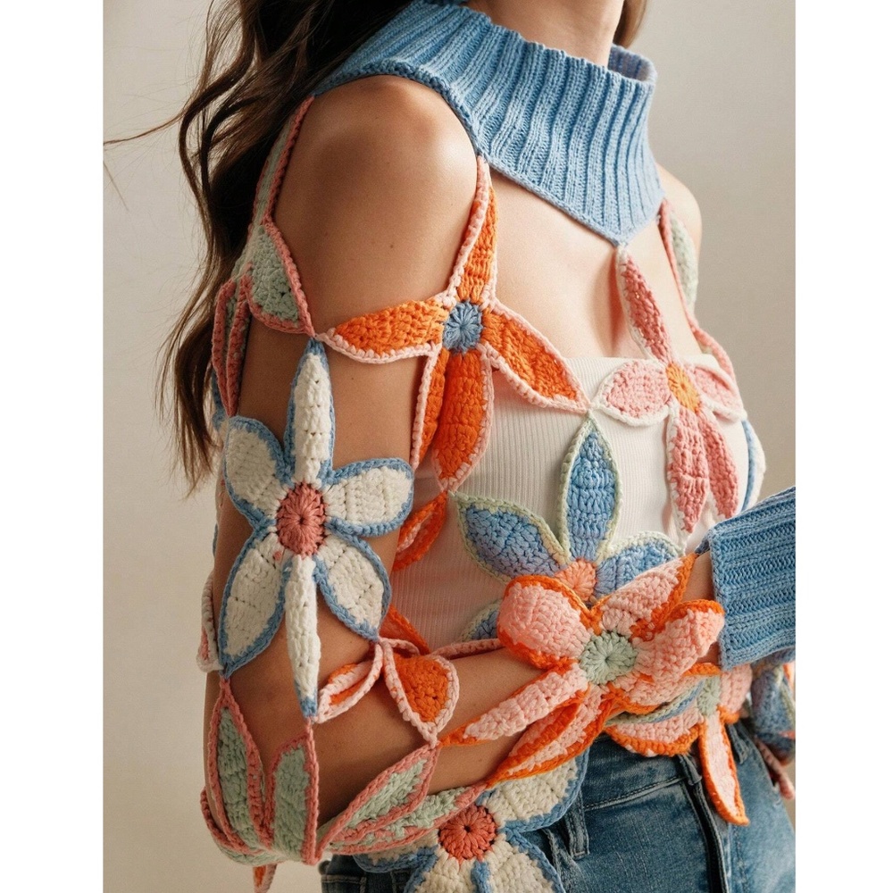 Luxe Floral Embroidered  Loose Fit Long sleeve Top - Picture 6 of 10